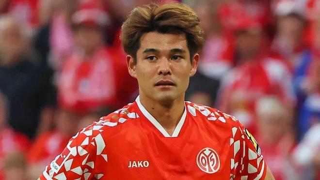 图片报：美因茨为佐野海舟转会设定内部截止时间