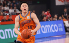 三分29中19狂轰69分！CBA海啸兄弟打懵广东：郭士强该让他俩回国家队？