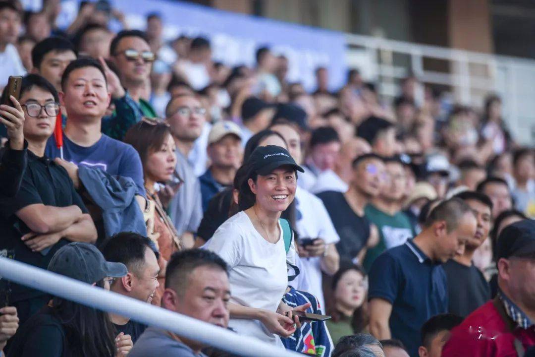 博德闪耀VS圣吉罗斯直播_博德闪耀VS圣吉罗斯无插件高清免费直播畅_博德闪耀VS圣吉罗斯直播多机位切换